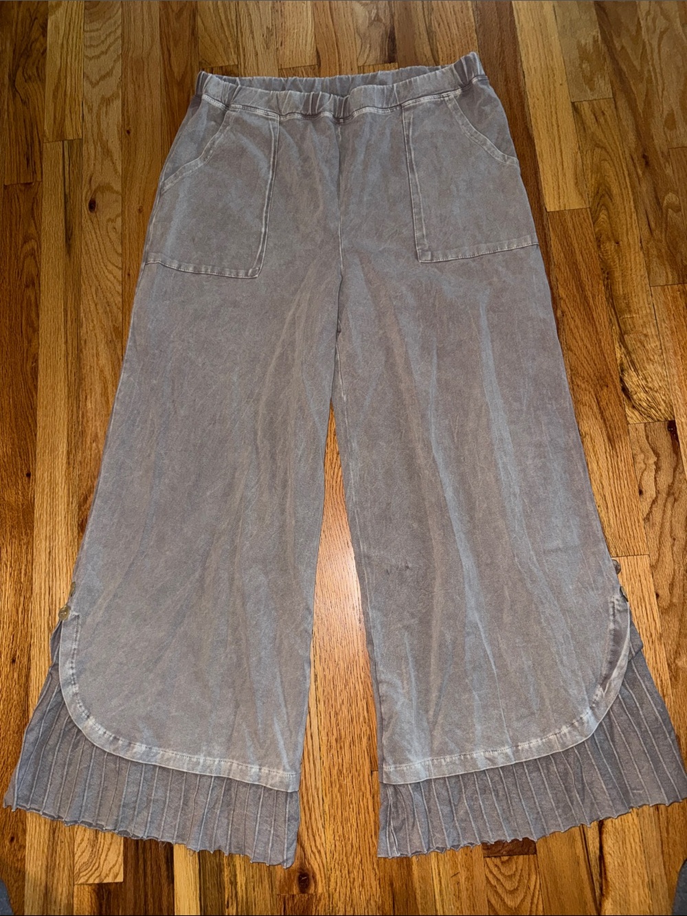 Jess & Jane Wide Leg Pleated Pants bottoms